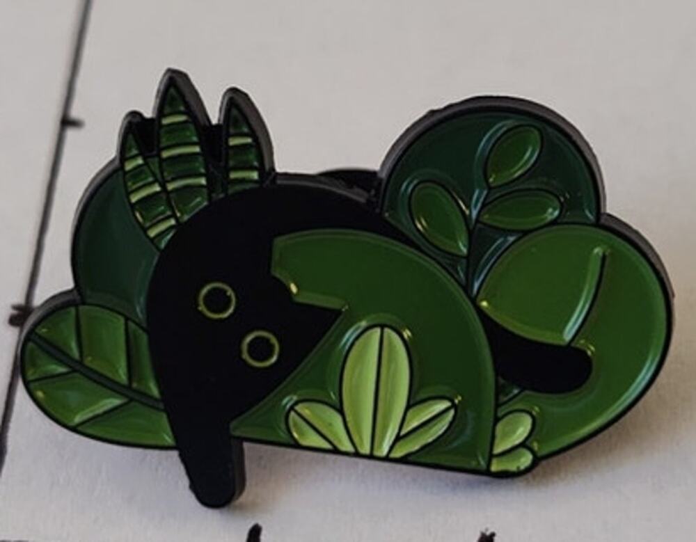 Cute Silly Cat Hiding With One Paw Out Pin Kitty Lapel Hat Brooch